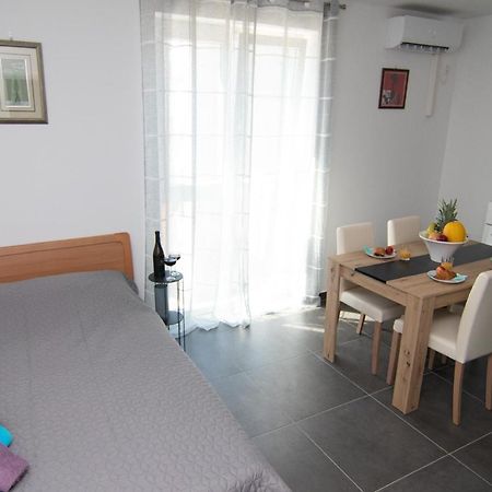 Valkane Beach Studio Apartment PUY Eksteriør bilde
